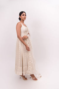 Elana - Size 8
