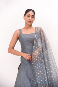 Shenena Sethi kameez set